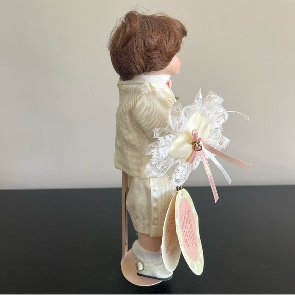 Goebel Bobby Blake Dolly Dingle Porcelain Doll Bette Ball Trip Around World 10in - Picture 2 of 9